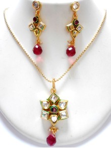 Kundan Pendant Sets